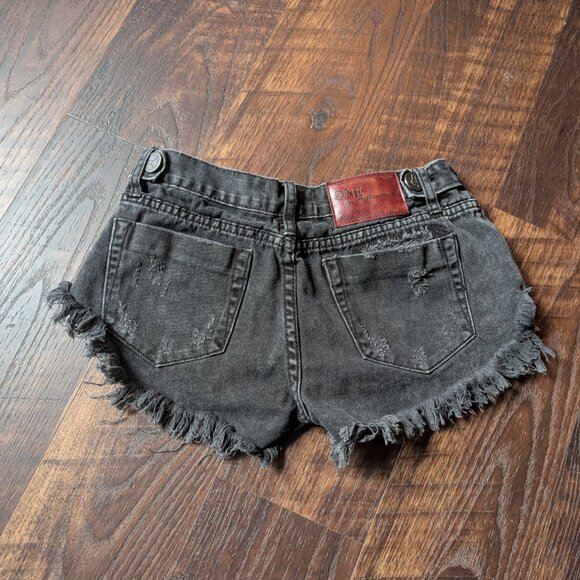 One Teaspoon Black Distressed Denim Shorts - Picture 5 of 7
